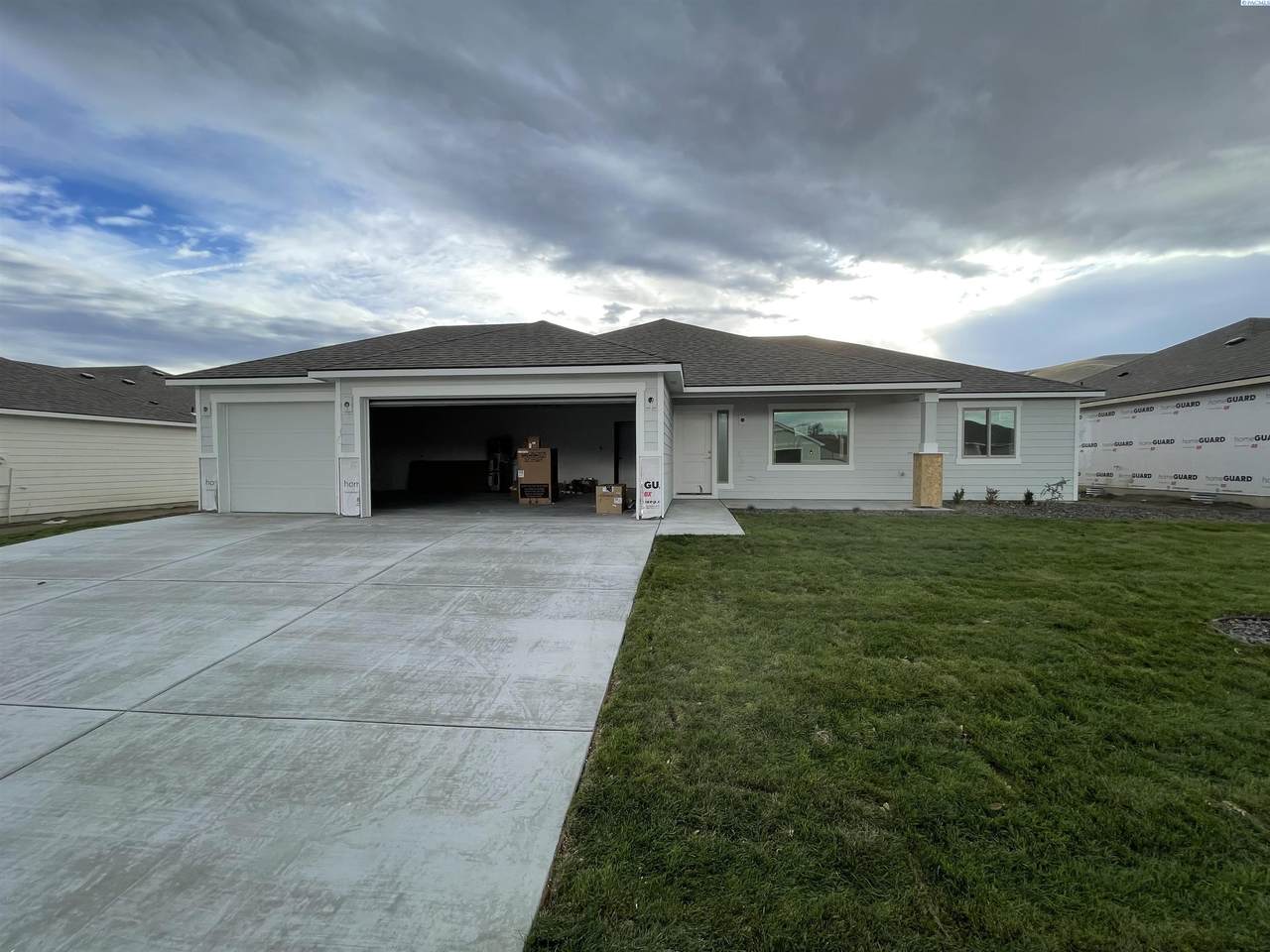 1701 Willow Way - Photo 1