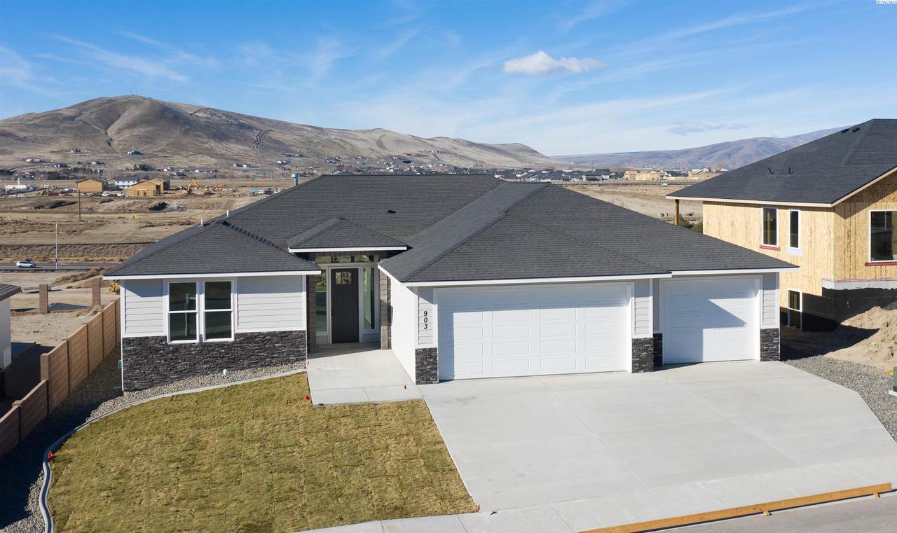 903 Waylon Dr - Photo 1