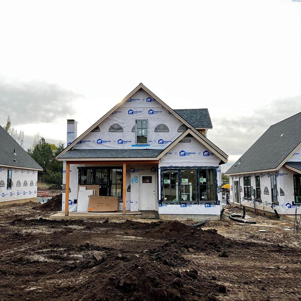 2050 Hidden View Ct. #8 - Photo 1