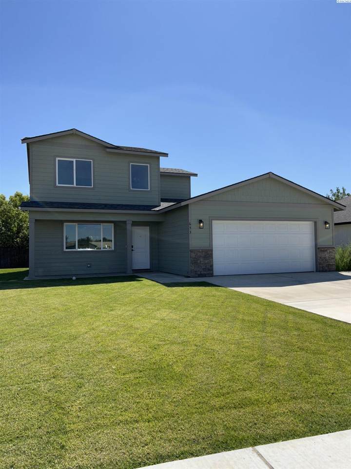 653 Franklin St - Photo 1