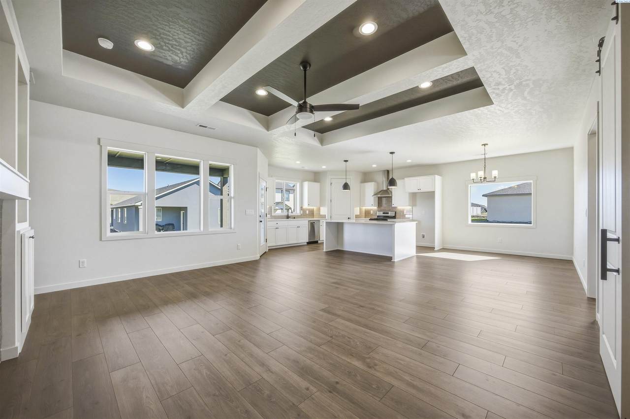3574 Morningside Parkway - Photo 1