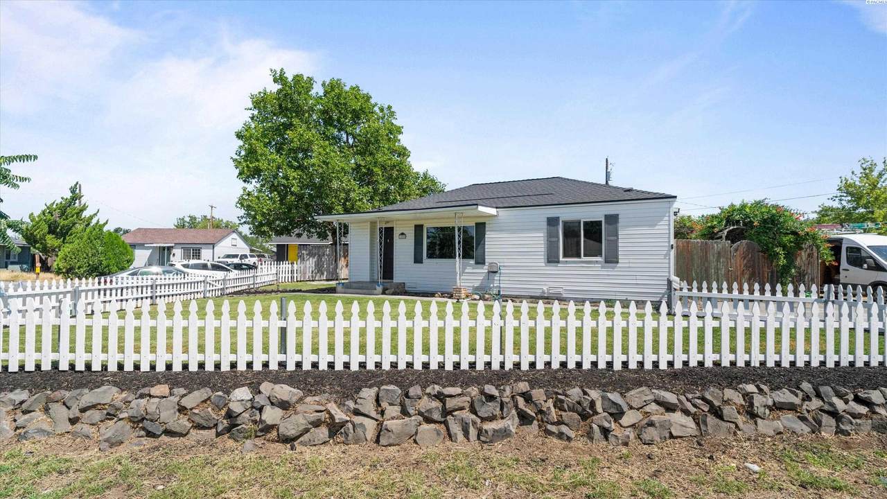 1008 Adams St - Photo 1