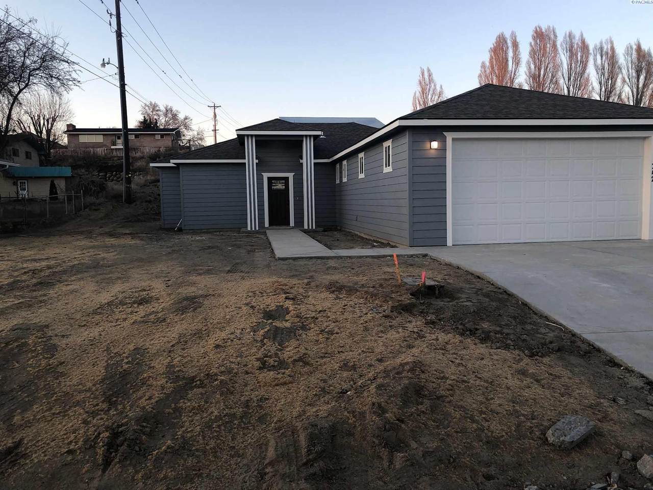 342 Davis St - Photo 1