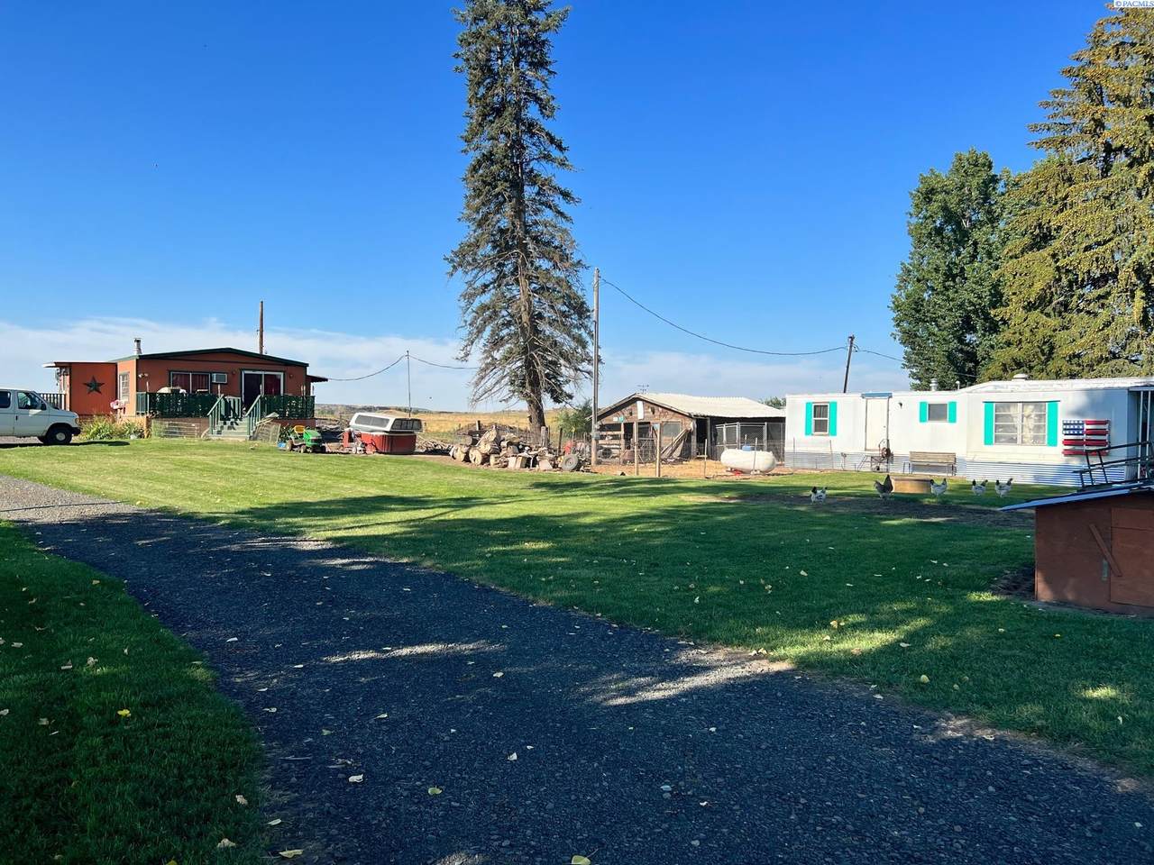 201 Cherry Creek Rd - Photo 1