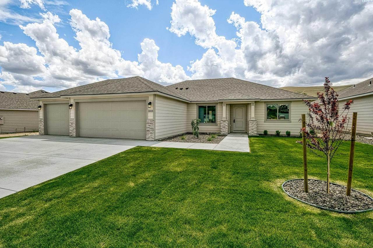 1805 Willow Way - Photo 1