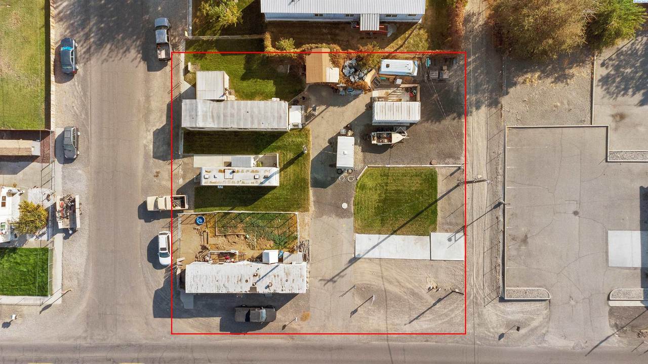 381 Main St - Photo 1