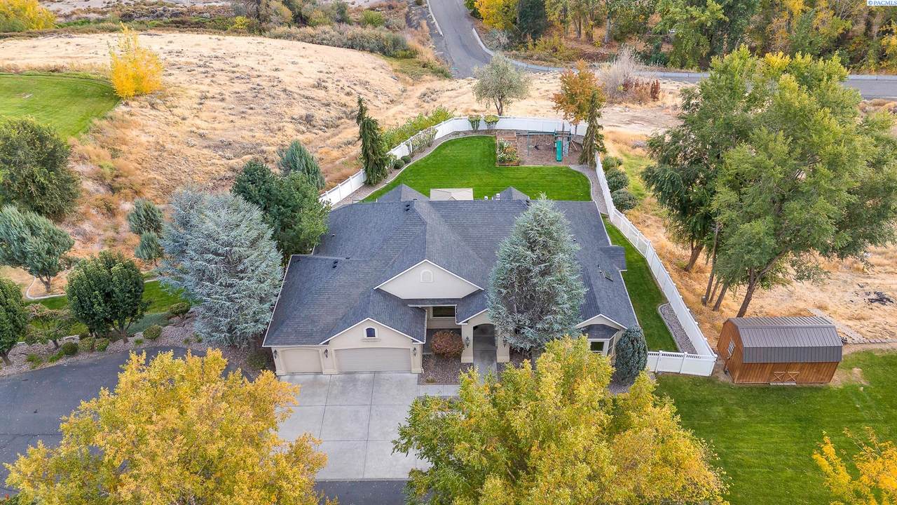 241 Kristen Ln - Photo 1