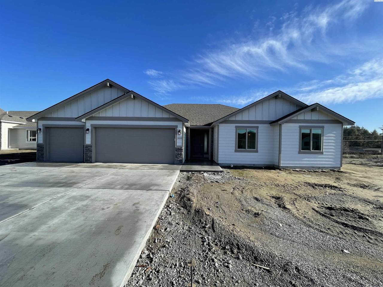 509 Lizzy Ln - Photo 1