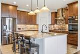 1282 Paige St - Photo 8