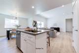 716 Honeylicious St. - Photo 10