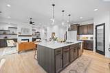 8813 Dusty Maiden Dr - Photo 18