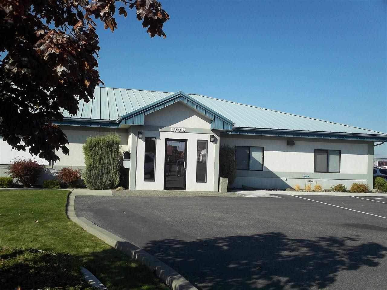1779 Terminal Drive, Suite E - Photo 1
