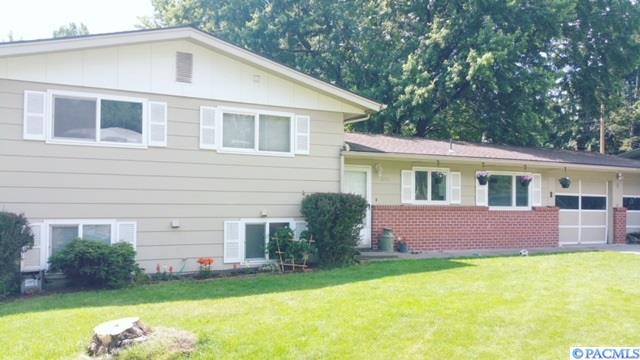 615 Dawnview - Photo 1