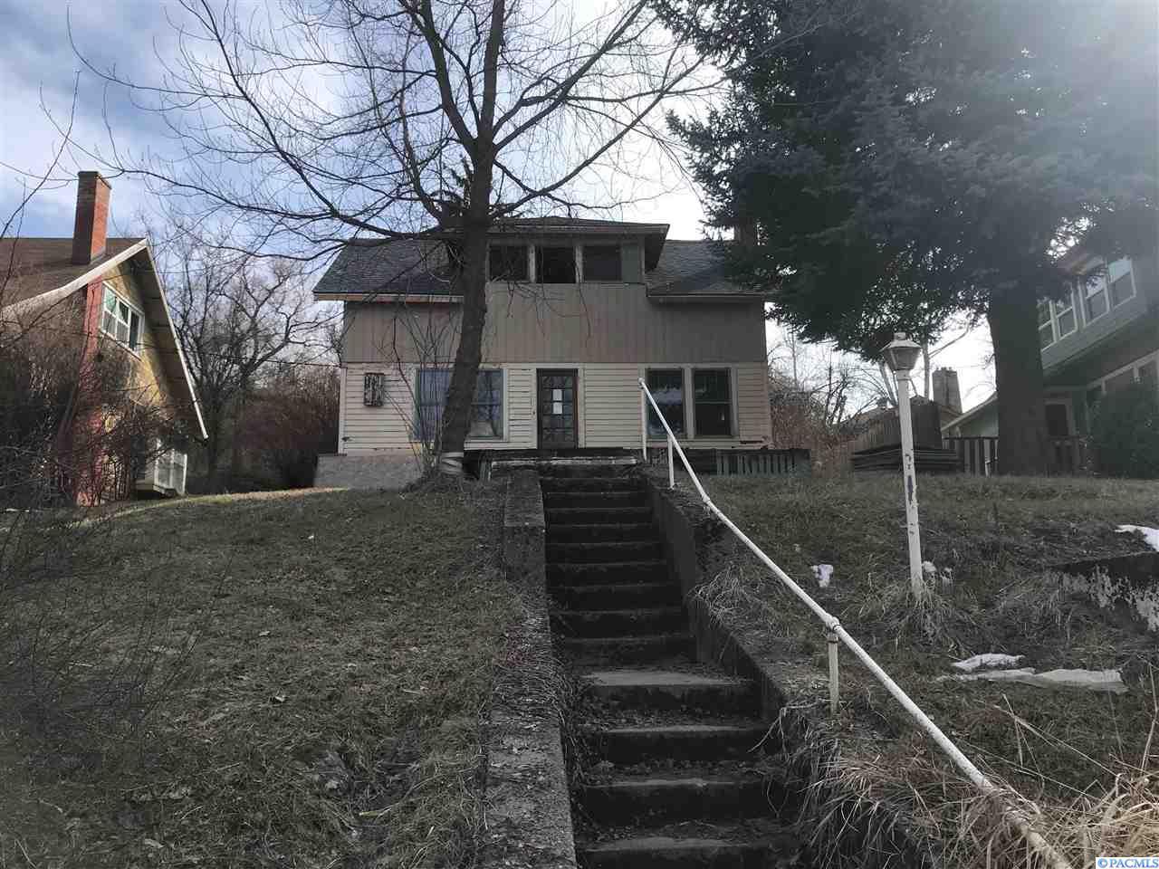 310 James St - Photo 1