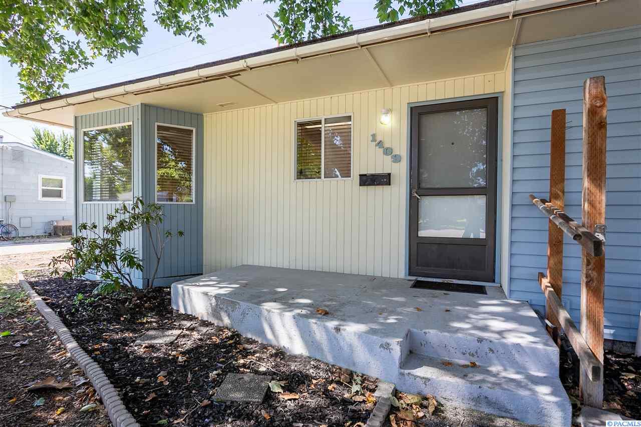 1409 Perkins Ave - Photo 1