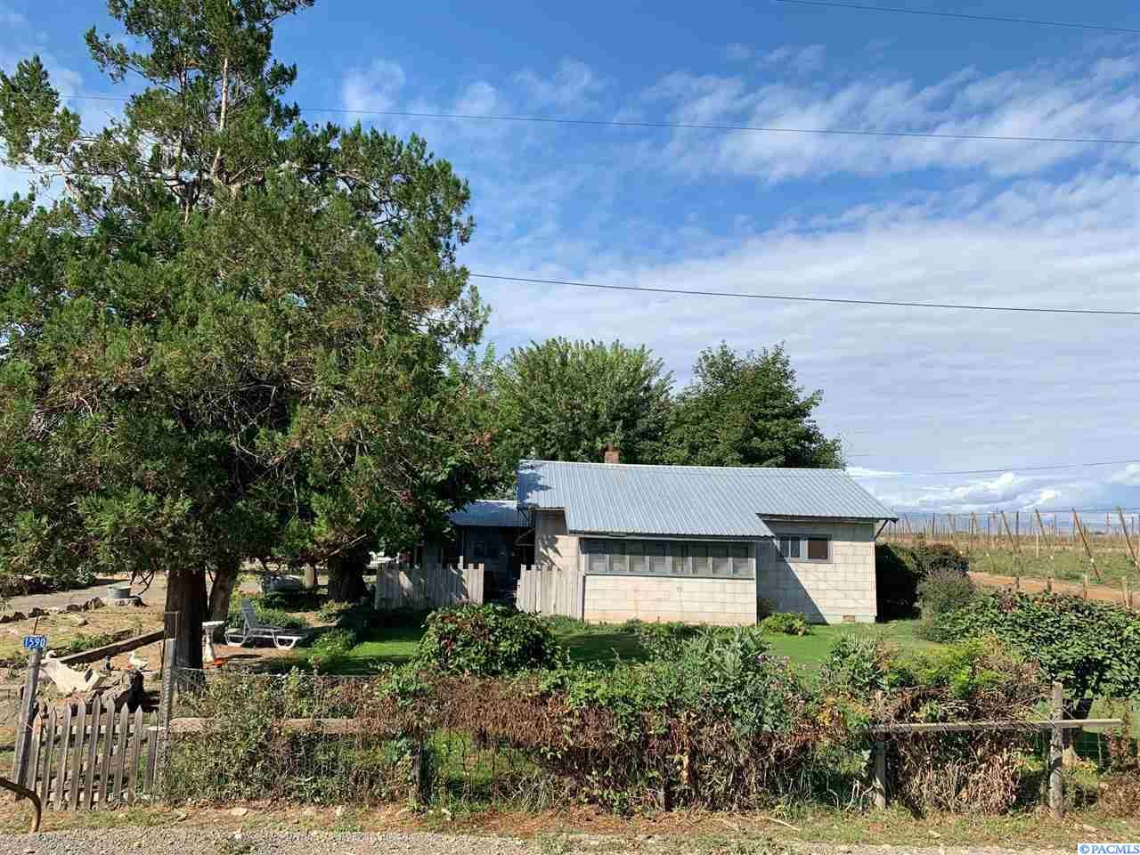1590 Becker Rd - Photo 1