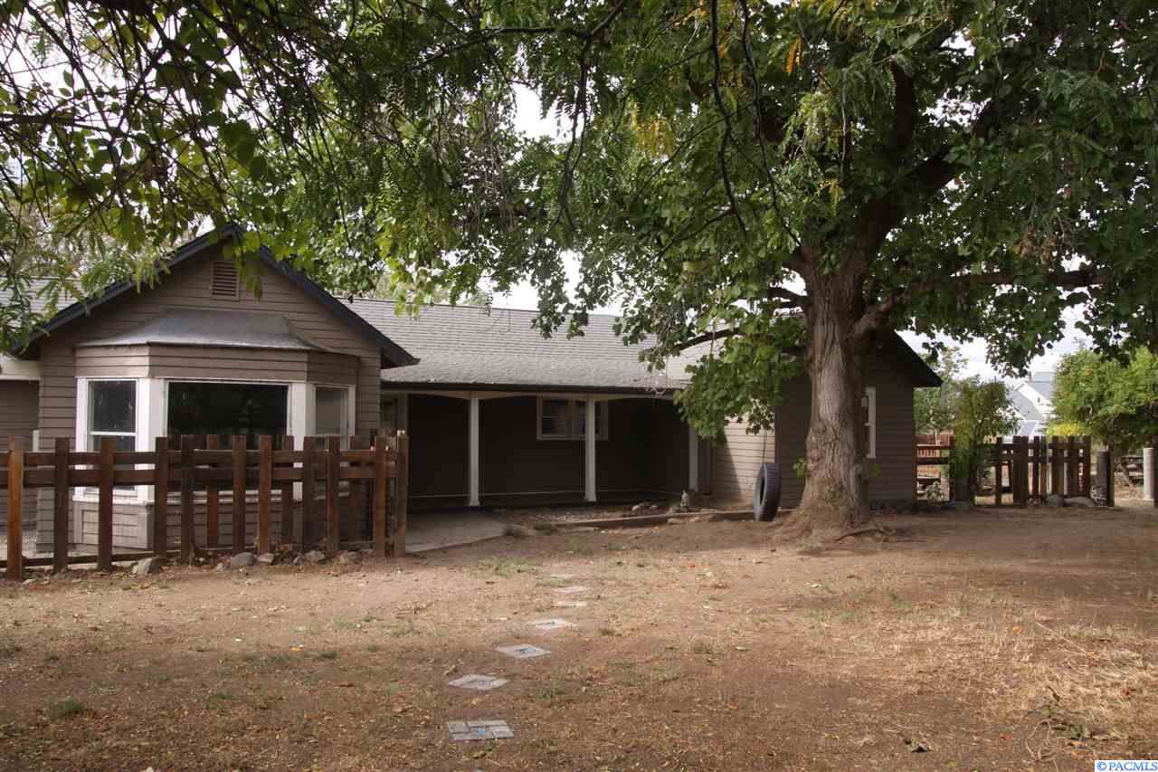 741 Mcphee Rd - Photo 1