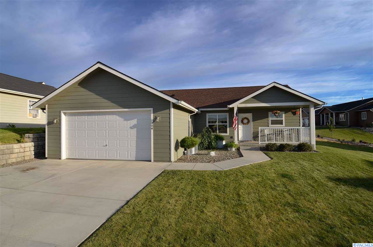 304 Fleming Ct - Photo 1