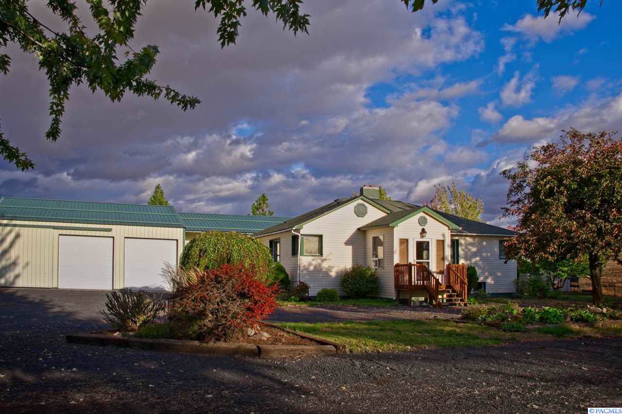 2252 Crabtree Rd - Photo 1