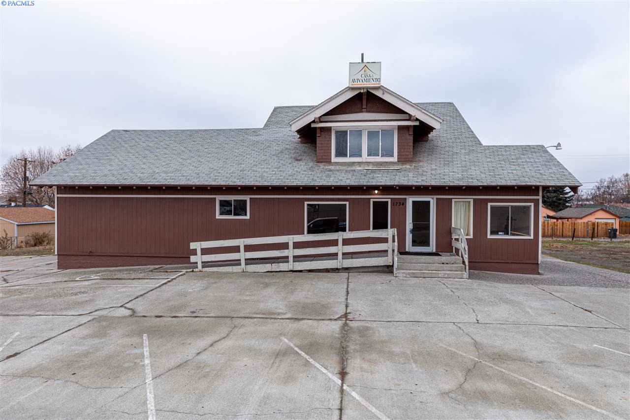 1734 5th Ave - Photo 1