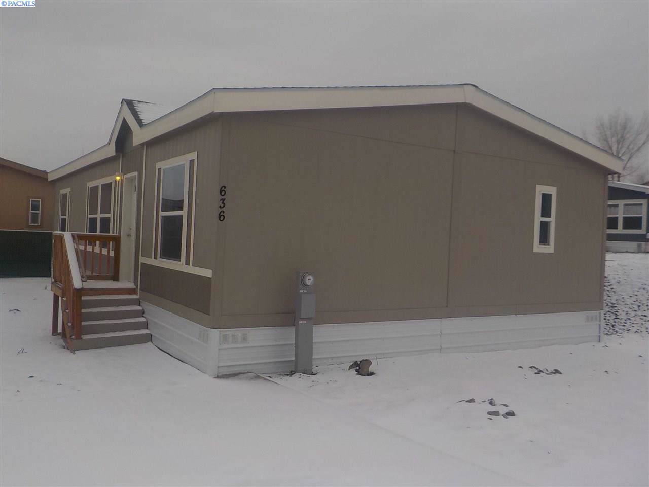 636 Lonetree Lane - Photo 1