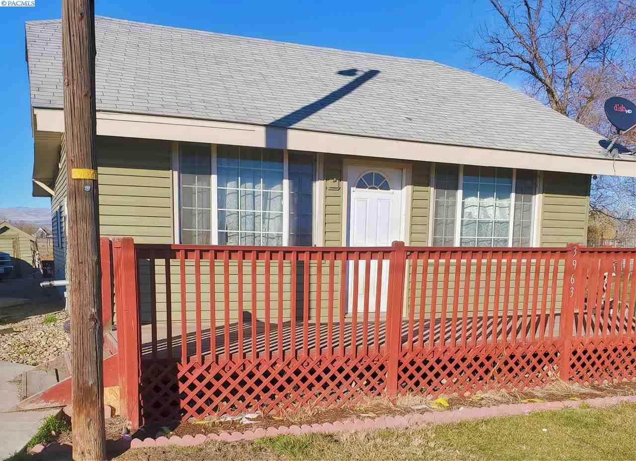 1121 Outlook Road - Photo 1