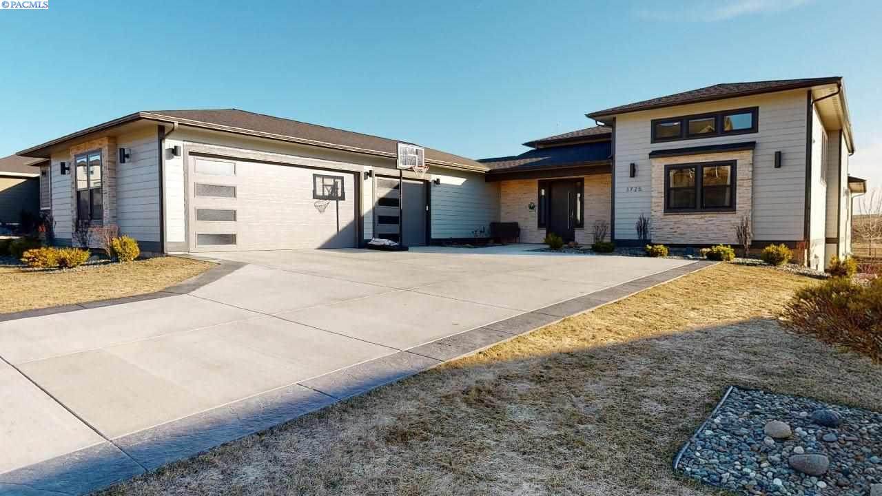 1725 Barclay Ridge Drive - Photo 1