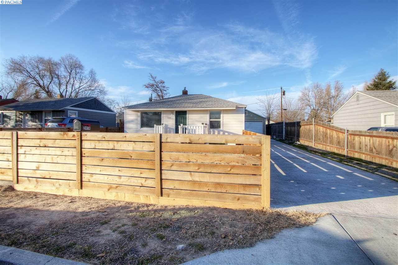 2414 7th Ave - Photo 1