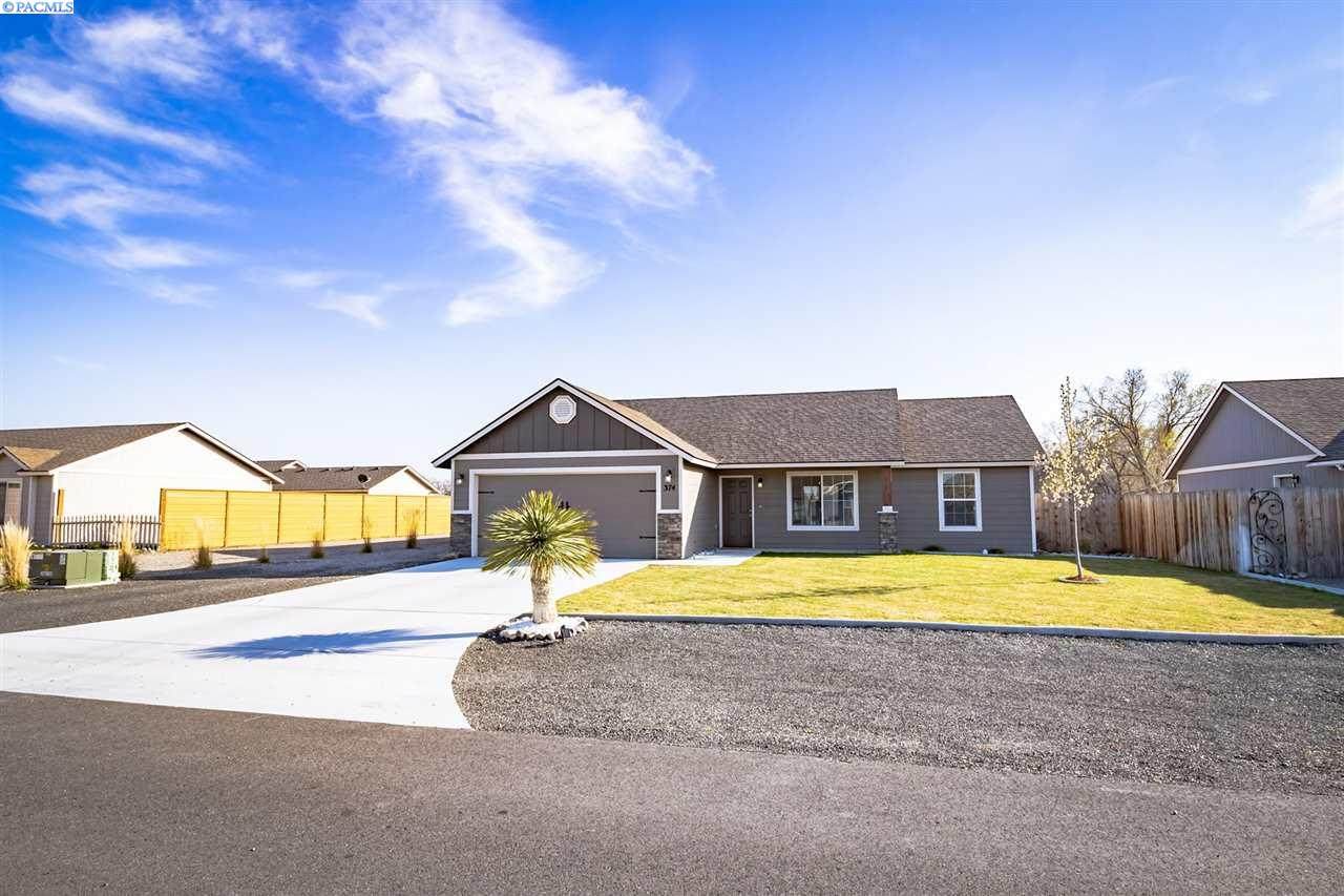 374 16th Ave - Photo 1