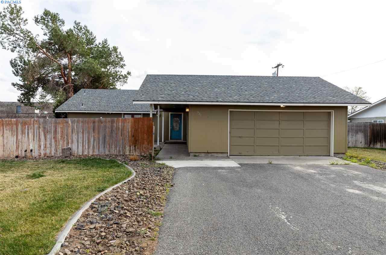 921 24th Ave - Photo 1