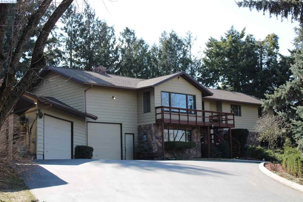 1725 Hall Drive - Photo 1