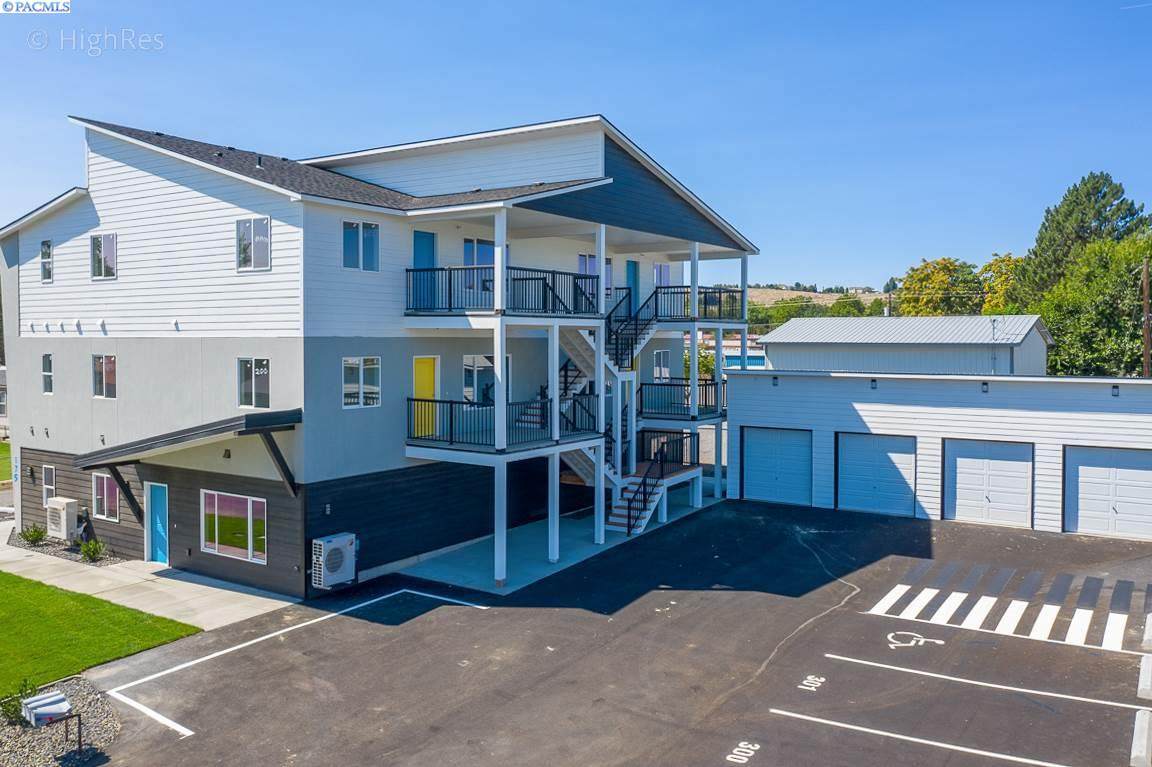 175 39th Avenue Unit 201 - Photo 1