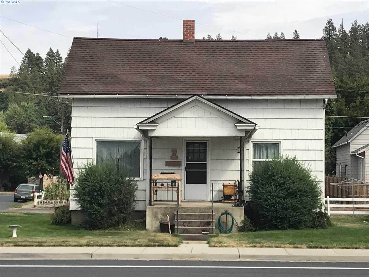 812 Main - Photo 1