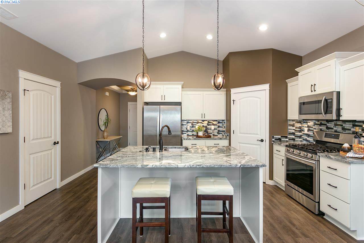 2635 Eaglewatch Loop - Photo 1