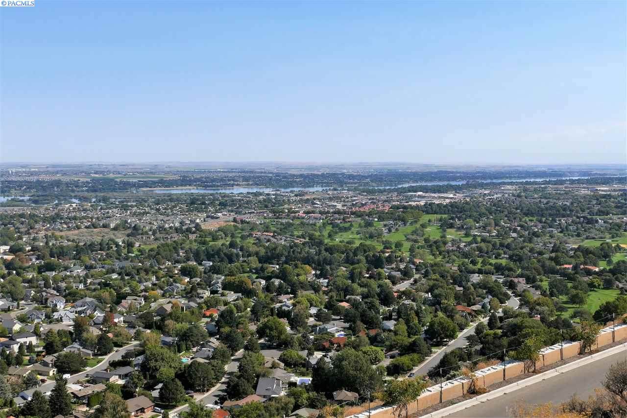 2484 Falconcrest Loop - Photo 1