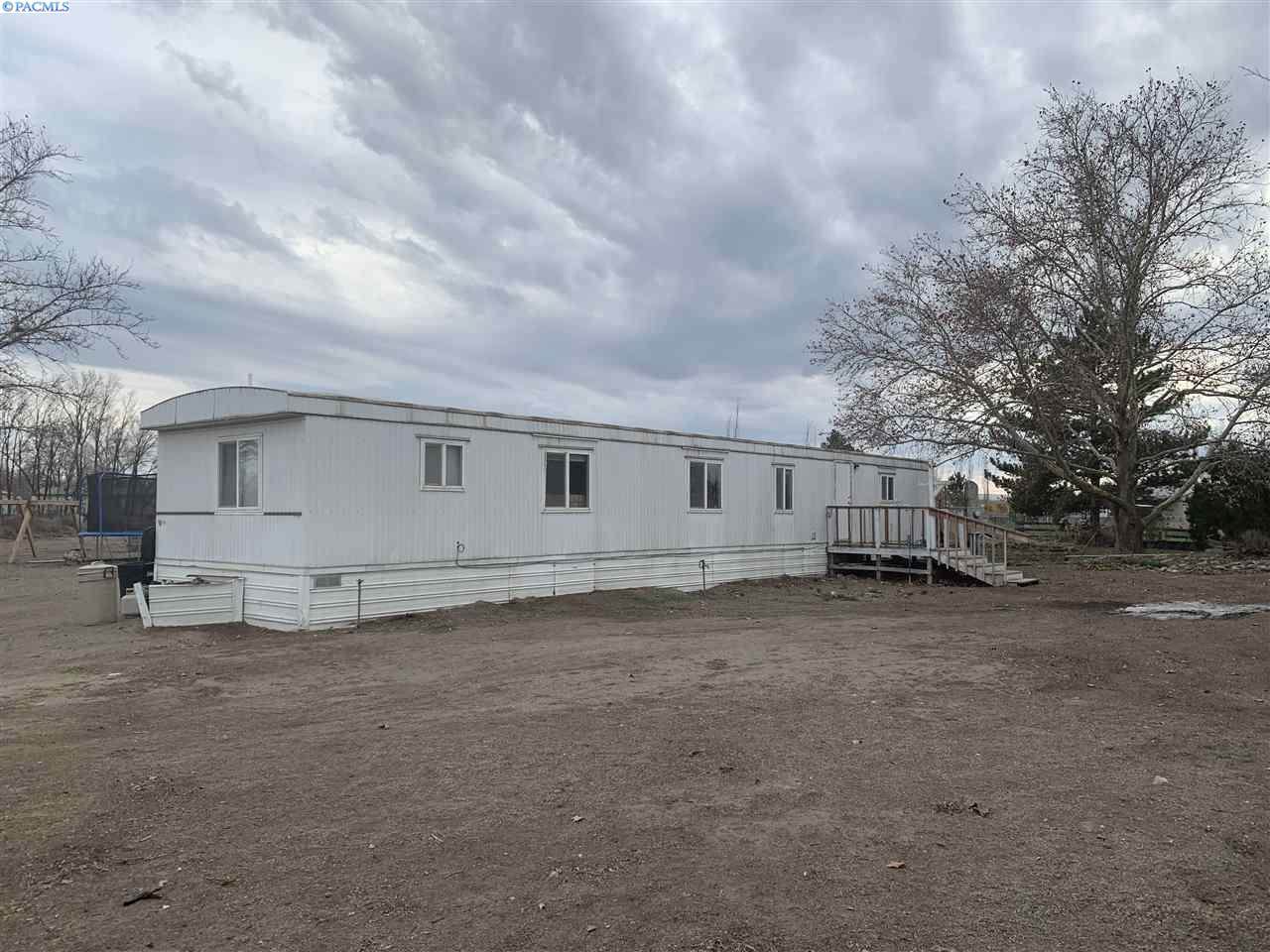 4616 Janet Rd - Photo 1
