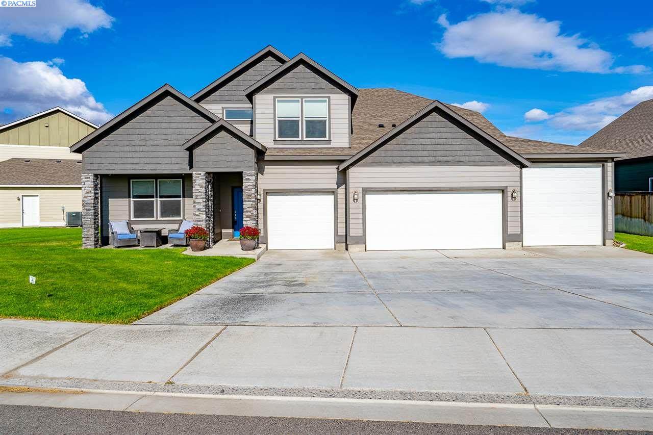 874 Pikes Peak Dr - Photo 1