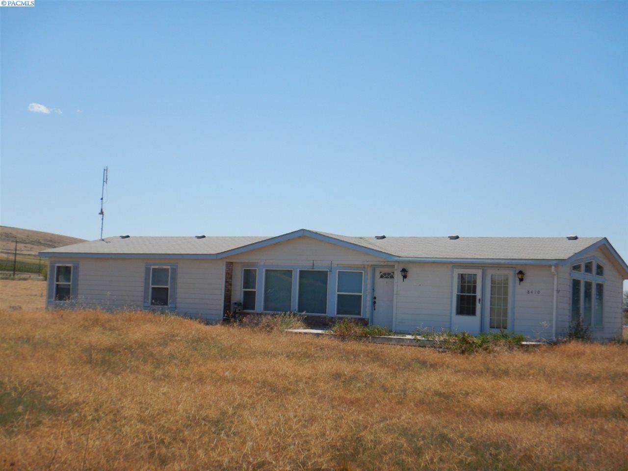 8410 Road E. 5 SE - Photo 1