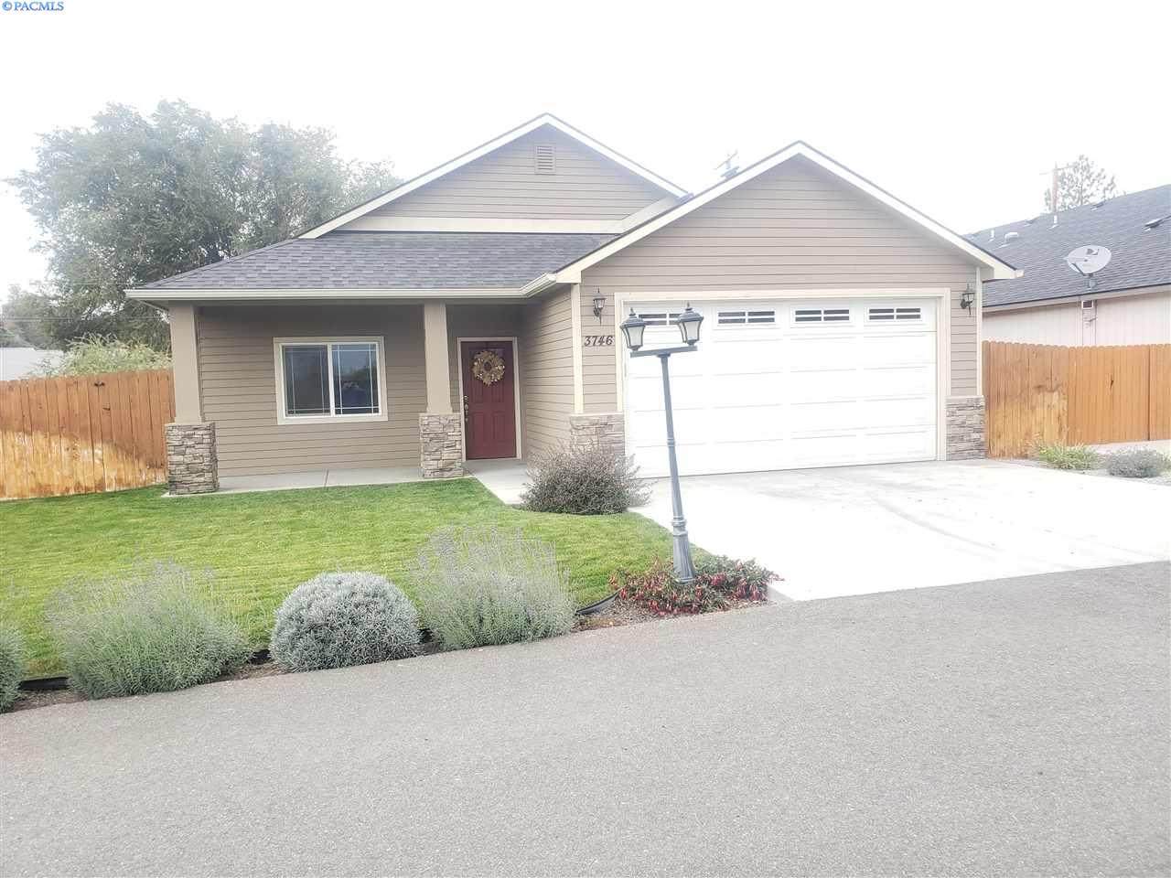 3746 Grant Loop - Photo 1
