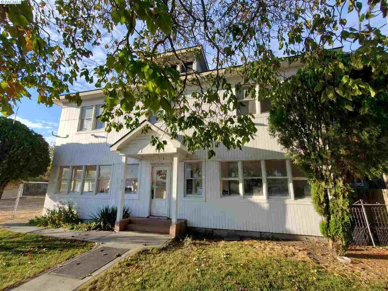 217 Clark St - Photo 1