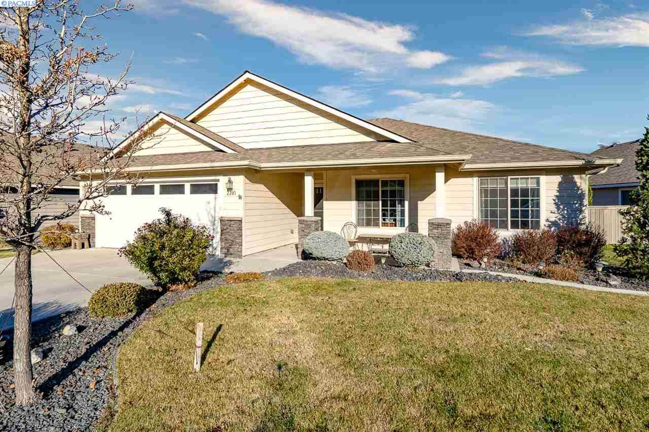 2201 Kellogg Pl - Photo 1