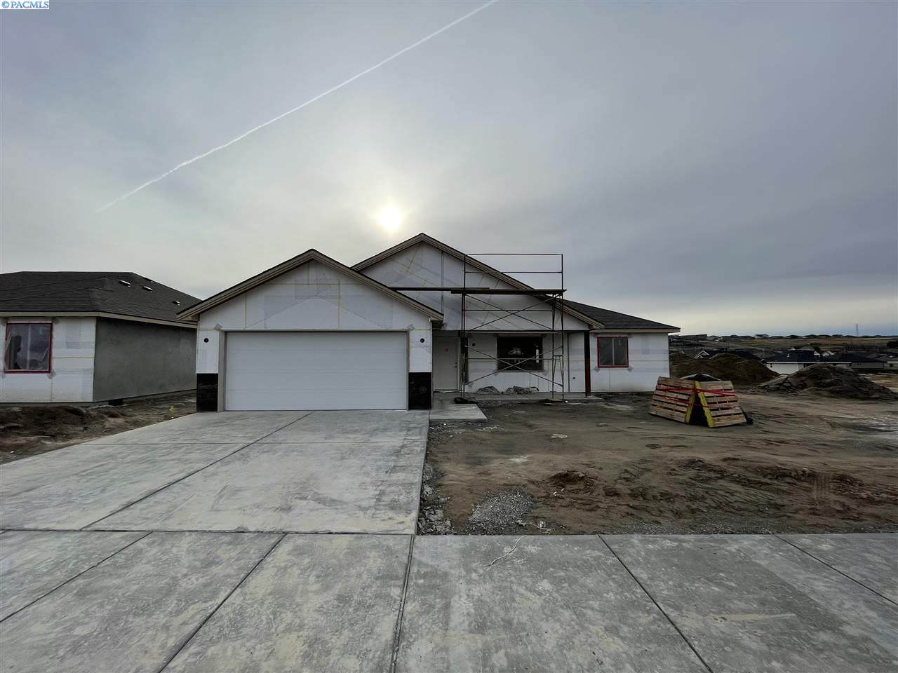 5707 32nd Ave - Photo 1