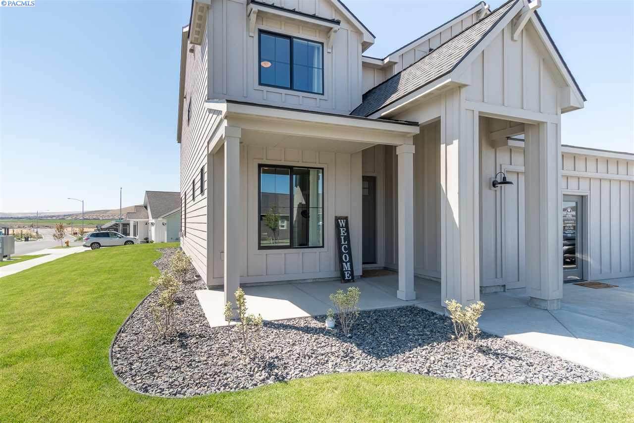 4727 Smitty Drive - Photo 1
