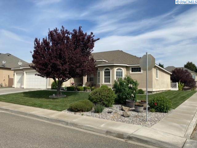 152 Erica Drive - Photo 1