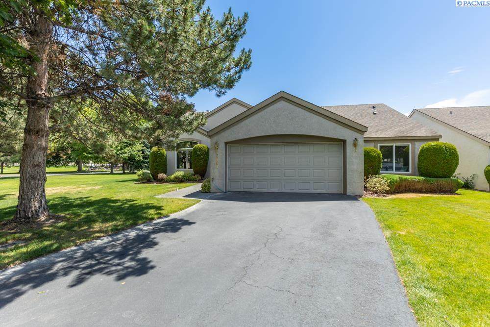 2541 Prestwick Dr - Photo 1