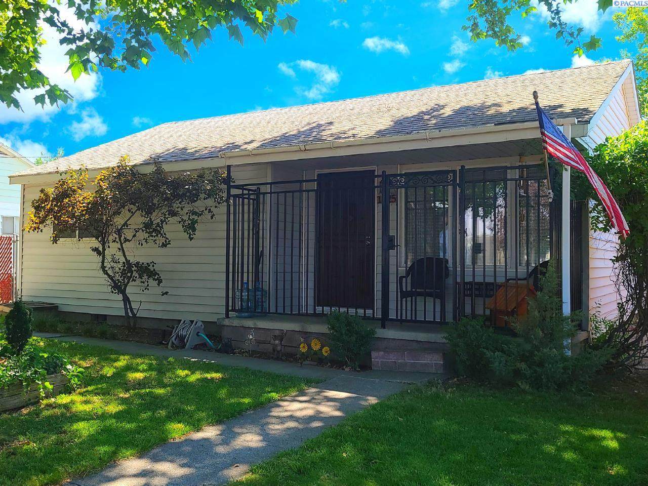 1325 Tunis Ave - Photo 1