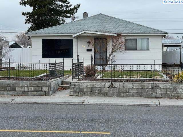 803 Thayer - Photo 1