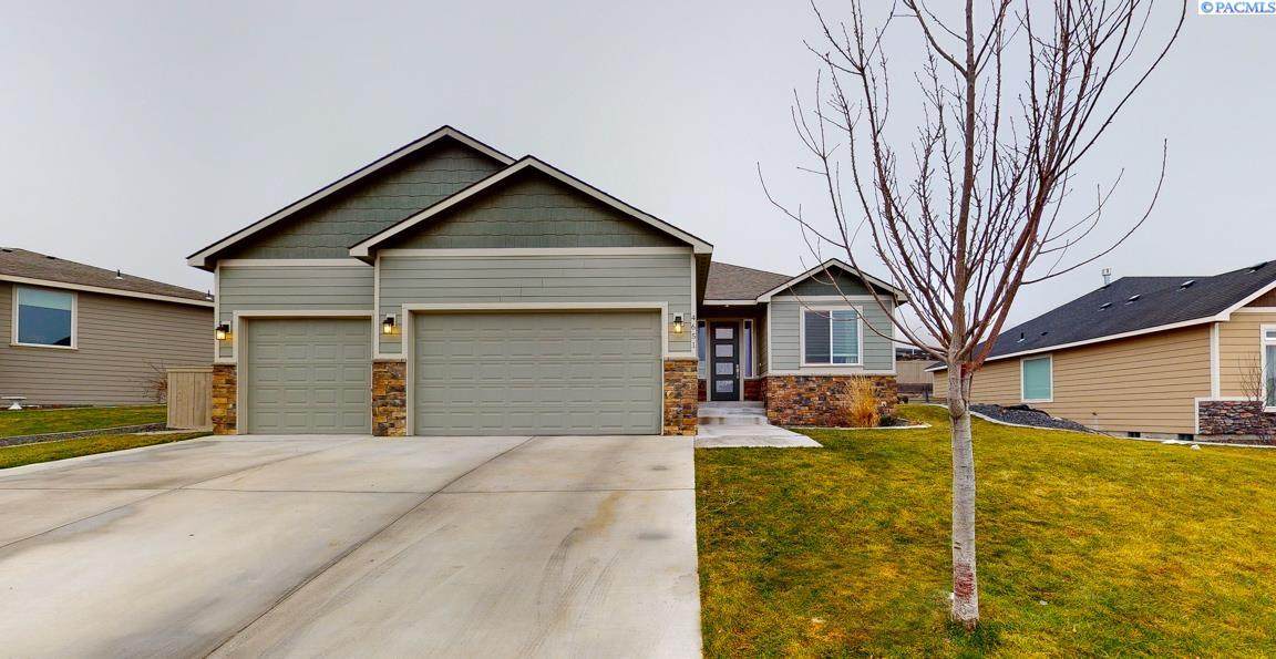 4651 Cowlitz Boulevard - Photo 1