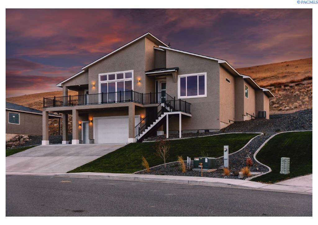 1567 52Nd Ave - Photo 1