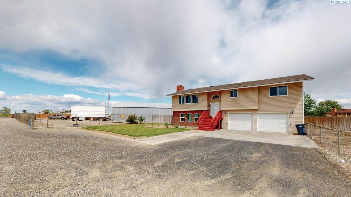 3478 Hanson Loop - Photo 1